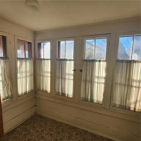 $185,000 | 846 North Sycamore Road, Iola, KS 66749