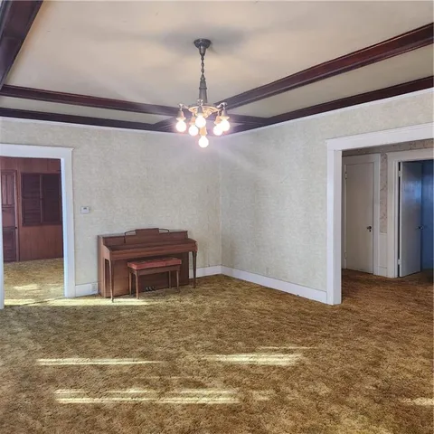 $185,000 | 846 North Sycamore Road, Iola, KS 66749