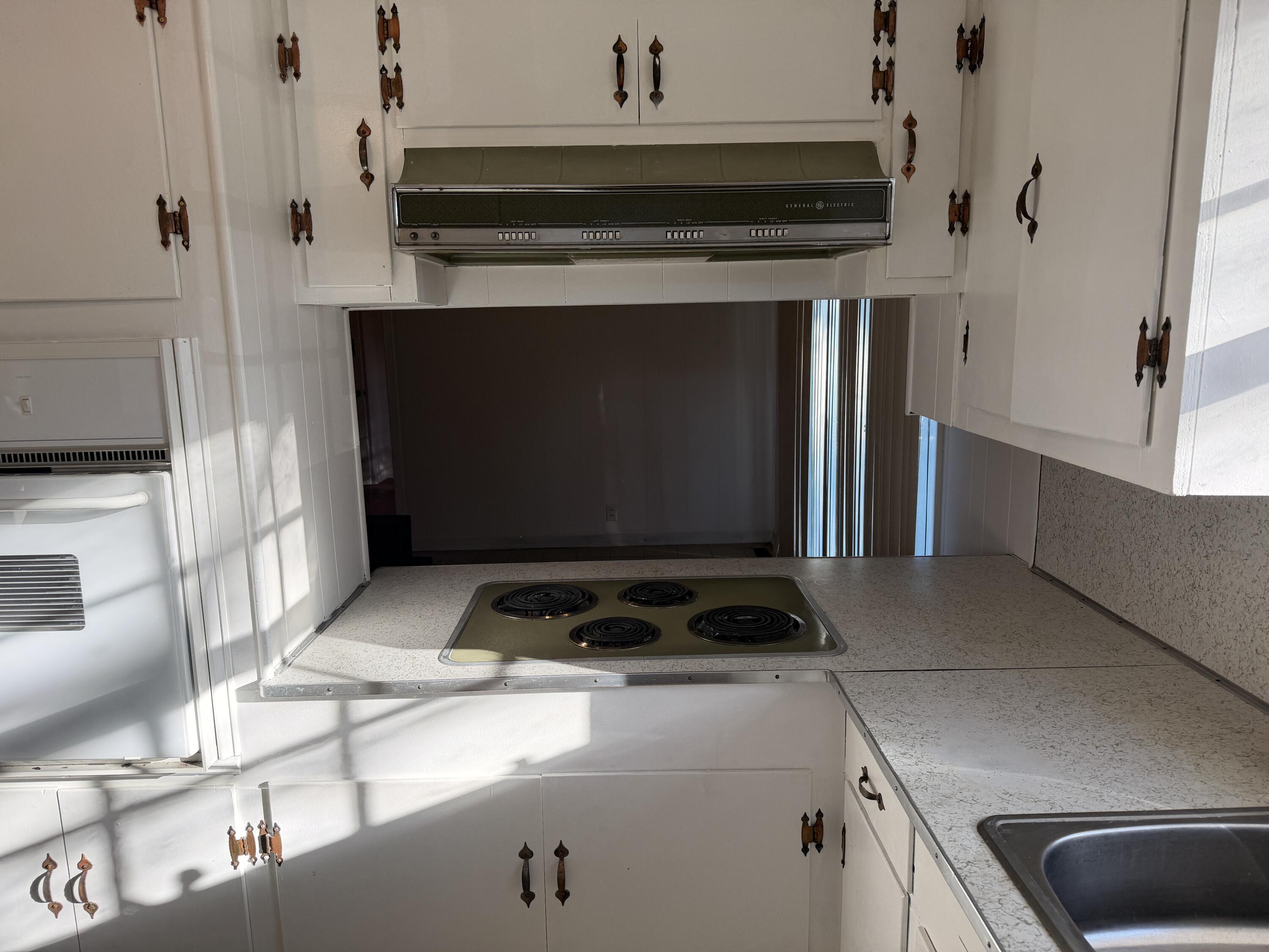 1103 Jeter Street Edgefield, SC 29824 - Photo 6 of 26