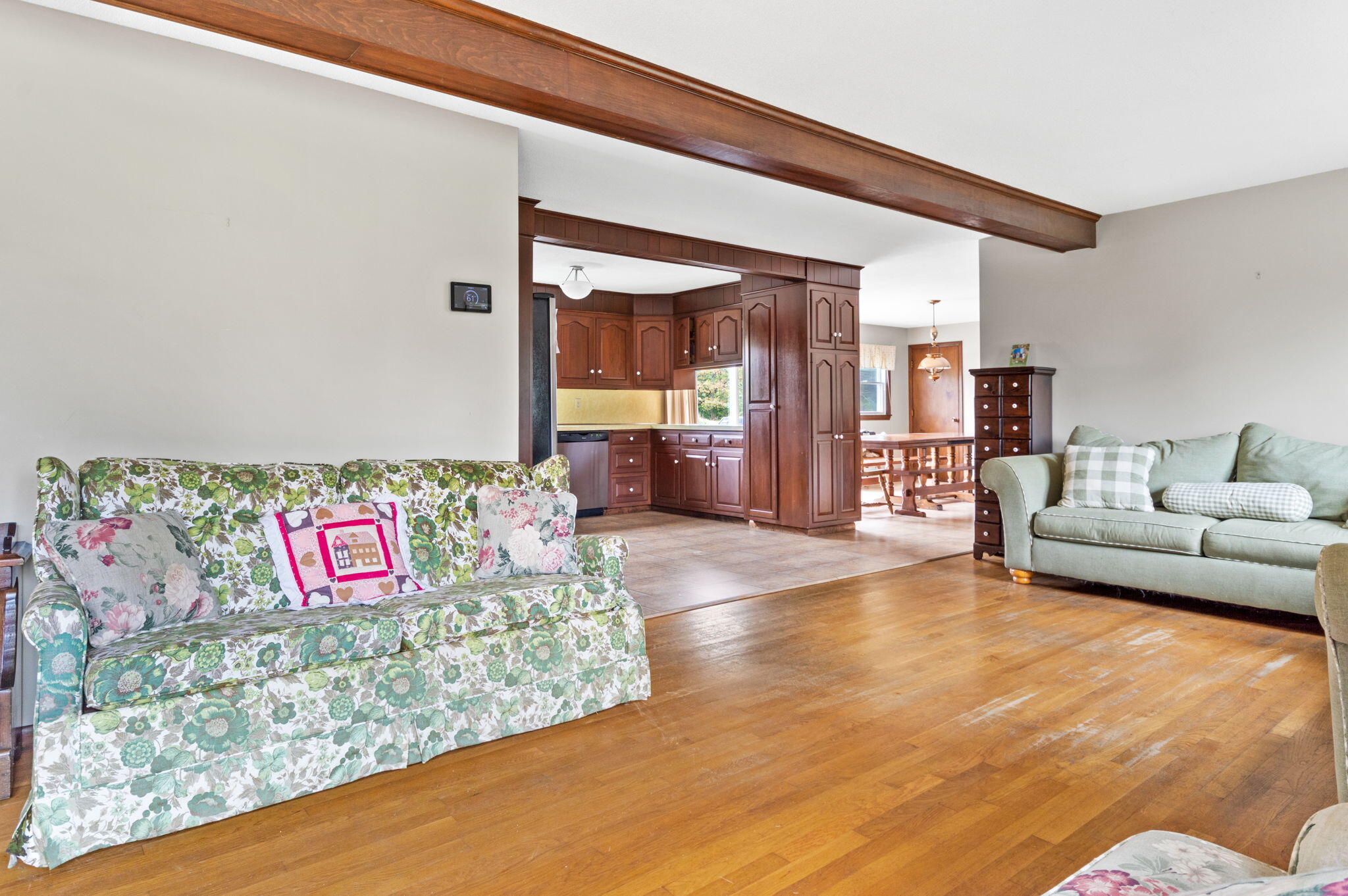 961 Shore Road Pocasset, MA 02559 - Photo 4 of 15 Family Room