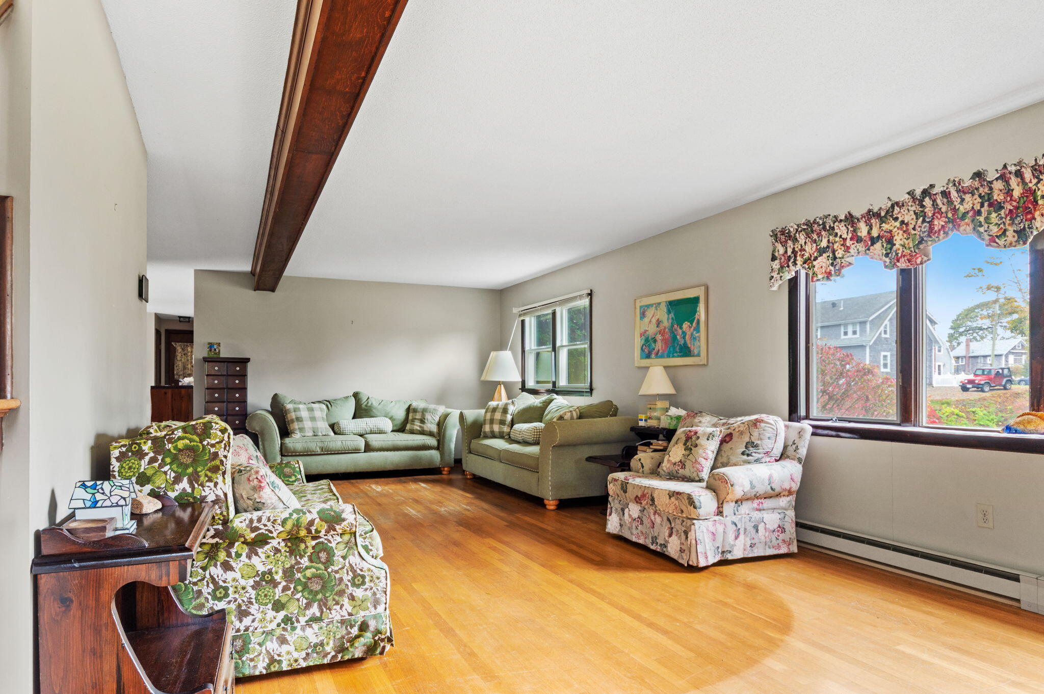 961 Shore Road Pocasset, MA 02559 - Photo 5 of 15 Family Room