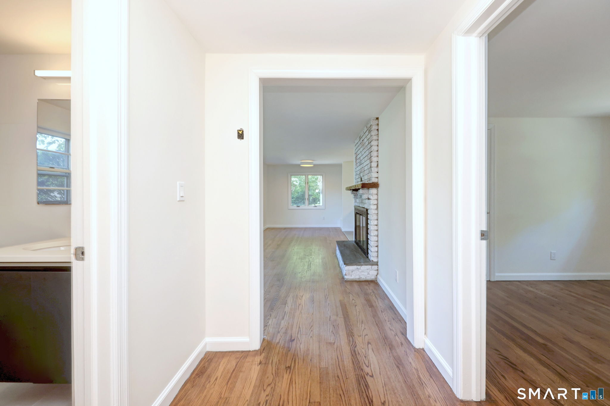 38 Eagle Road Norwalk, CT 06850 - Photo 8 of 22
