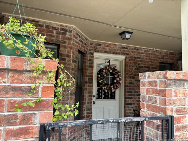 $1,795 | 201 Ellwood Street, Unit 205, San Antonio, TX 78209
