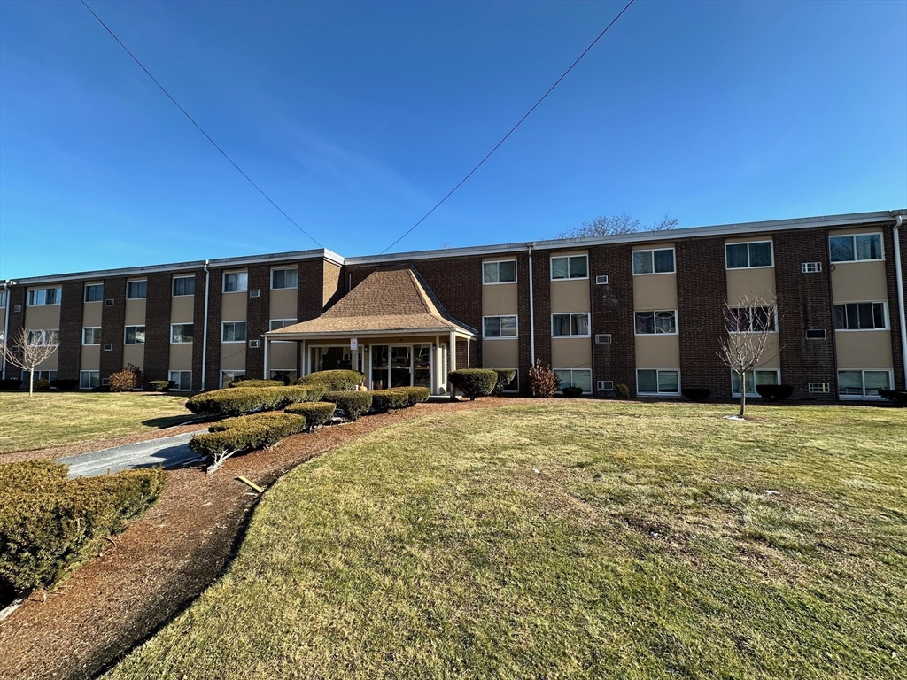 26 Willis Street, Unit 26 Framingham, MA 01702 - Photo 14 of 14