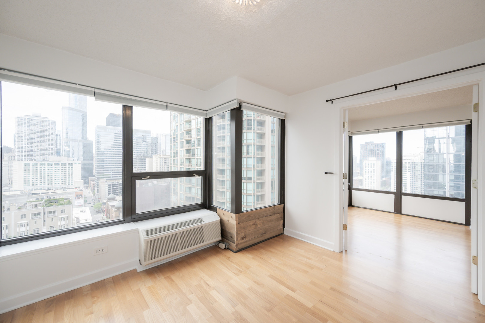 30 East Huron Street, Unit 2204 Chicago, IL 60611 - Photo 11 of 34