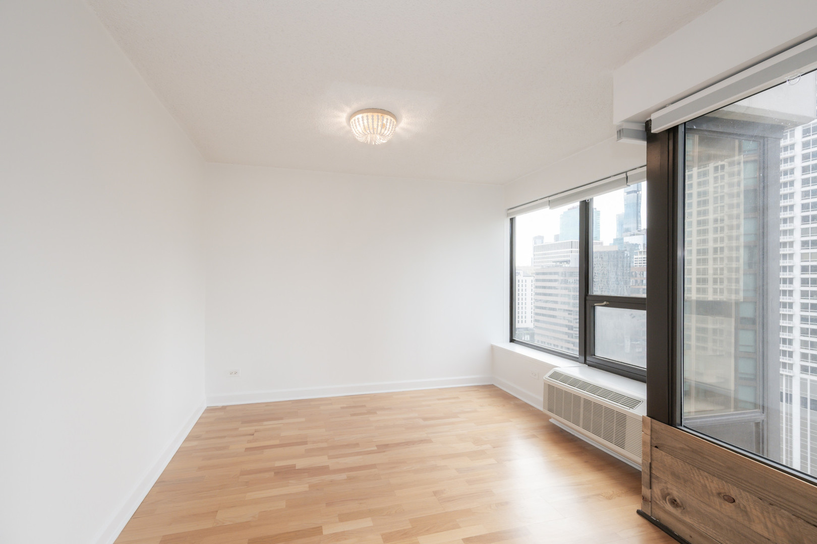 30 East Huron Street, Unit 2204 Chicago, IL 60611 - Photo 12 of 34