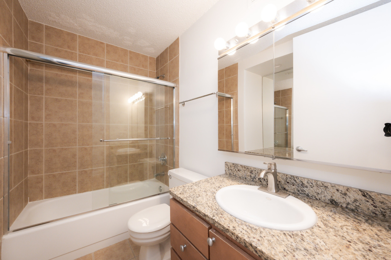30 East Huron Street, Unit 2204 Chicago, IL 60611 - Photo 16 of 34