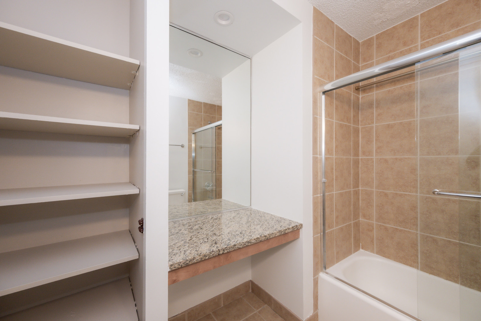 30 East Huron Street, Unit 2204 Chicago, IL 60611 - Photo 17 of 34