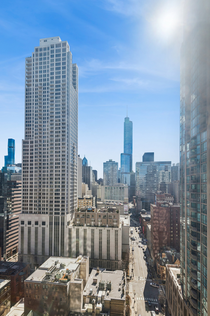 30 East Huron Street, Unit 2204 Chicago, IL 60611 - Photo 24 of 34