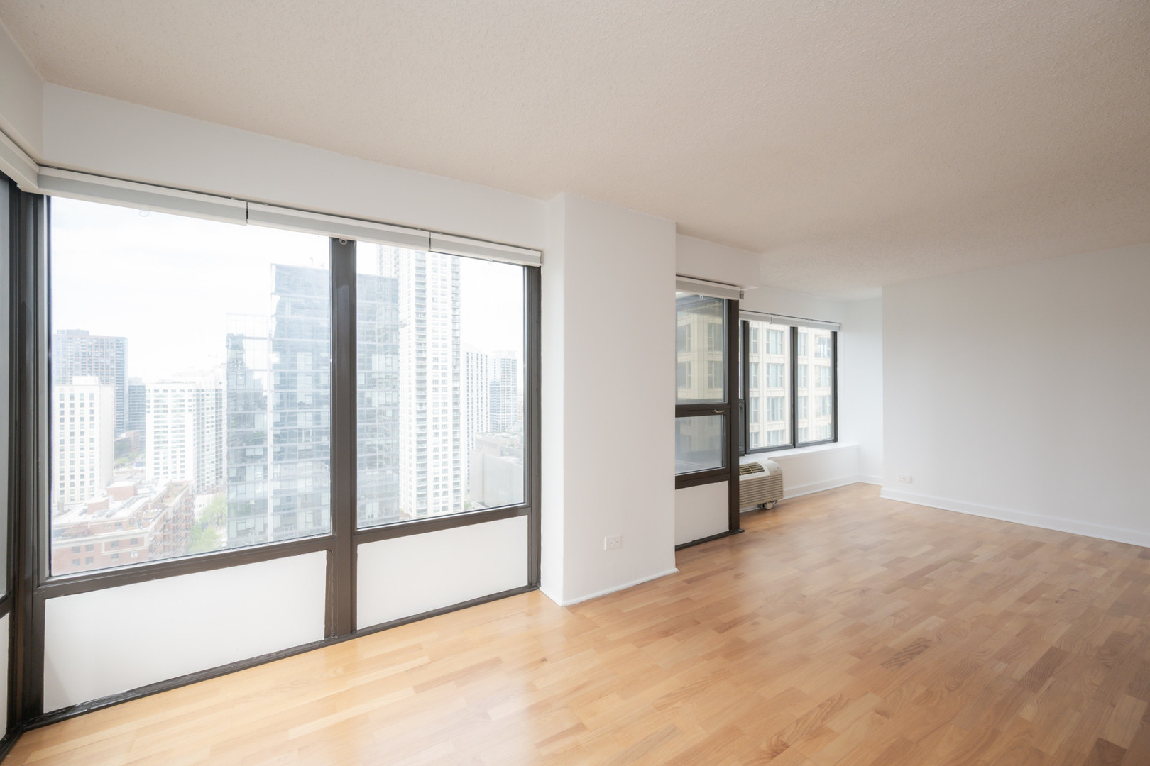 30 East Huron Street, Unit 2204 Chicago, IL 60611 - Photo 5 of 34