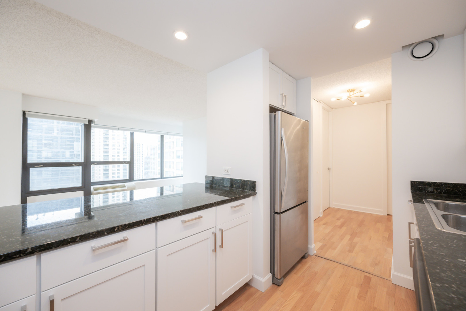 30 East Huron Street, Unit 2204 Chicago, IL 60611 - Photo 6 of 34