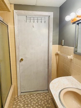 136 Oxford Street Fall River, MA 02721 - Photo 33 of 36 Gallery Image 33