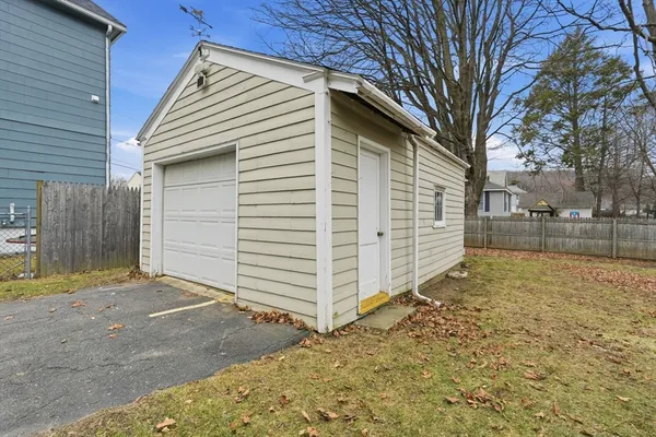 $295,000 | 2115 Northampton Street, Holyoke, MA 01040