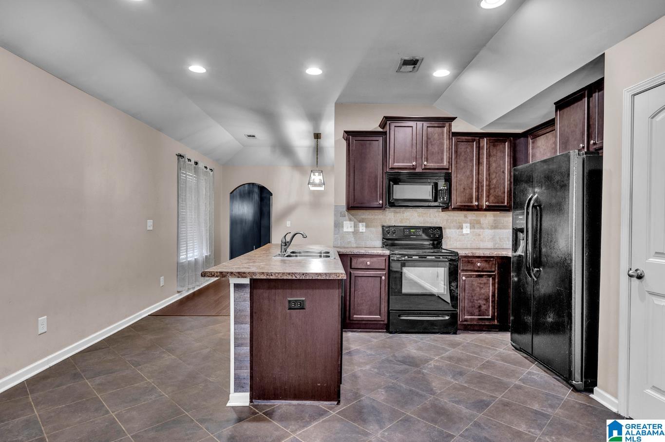 370 Reed Way Kimberly, AL 35091 - Photo 14 of 32