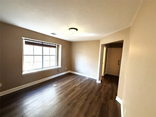 $2,100 | 14333 Teacup Lane, Pflugerville, TX 78660