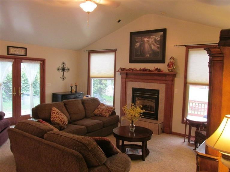 14058 Grafton Road Carleton, MI 48117 - Photo 3 of 10 Photo 3