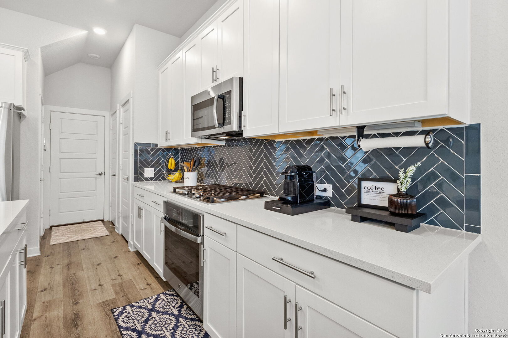 5843 Whitby Road, Unit 33 San Antonio, TX 78240 - Photo 12 of 27