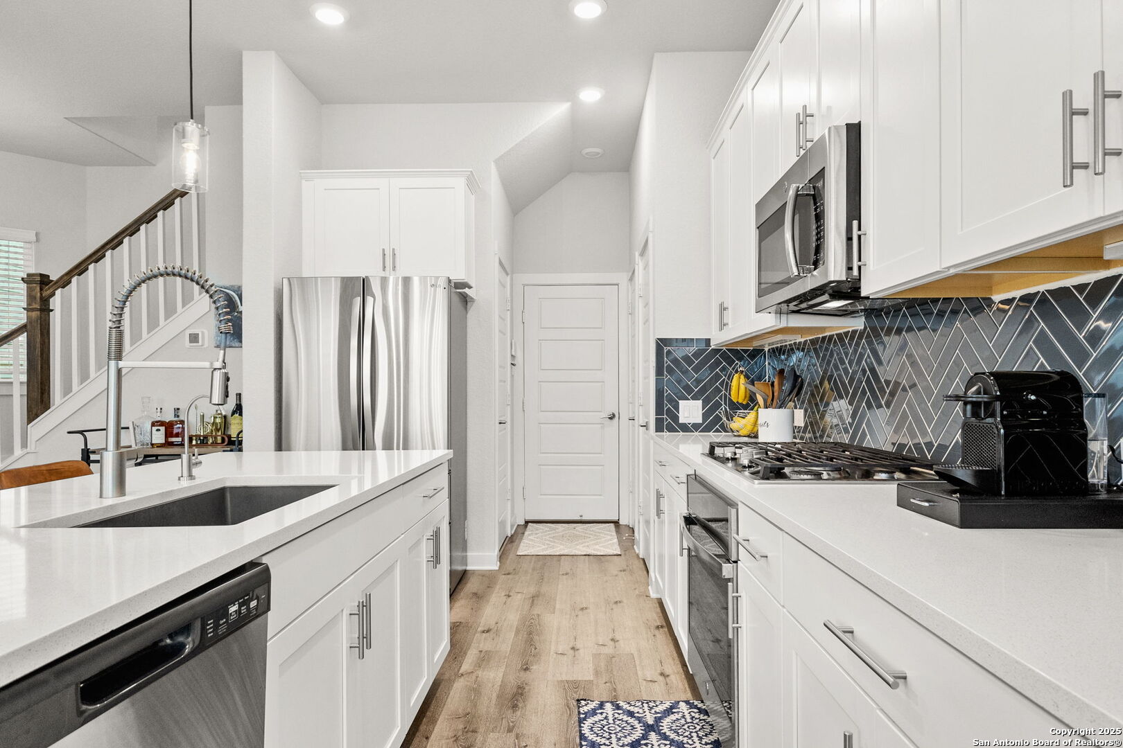 5843 Whitby Road, Unit 33 San Antonio, TX 78240 - Photo 13 of 27