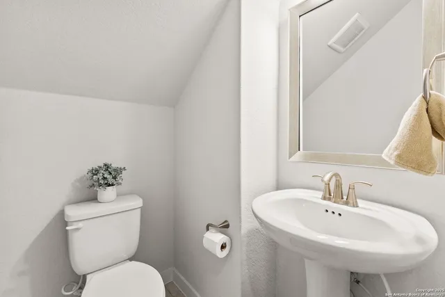 $385,000 | 5843 Whitby Road, Unit 33, San Antonio, TX 78240