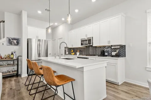 $385,000 | 5843 Whitby Road, Unit 33, San Antonio, TX 78240