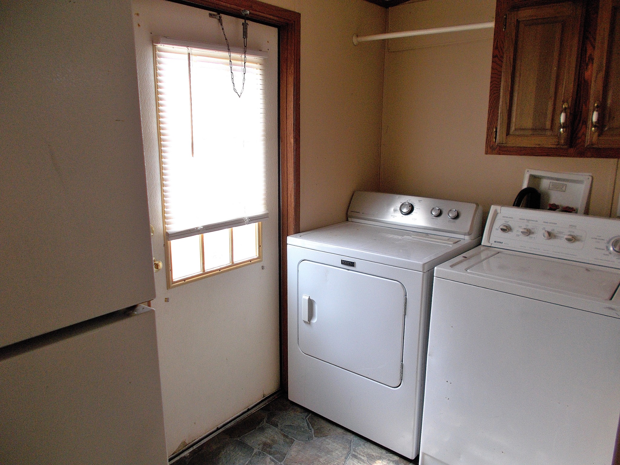 5251 Morgan Creek Road Centerville, TN 37033 - Photo 25 of 31 a utility room with dryer and washer