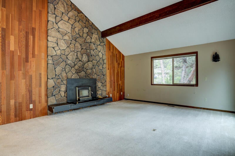 4070 Northwest Lower Village Road Bend, OR 97703 - Photo 4 of 29 4070 NW Lower Village Rd-4