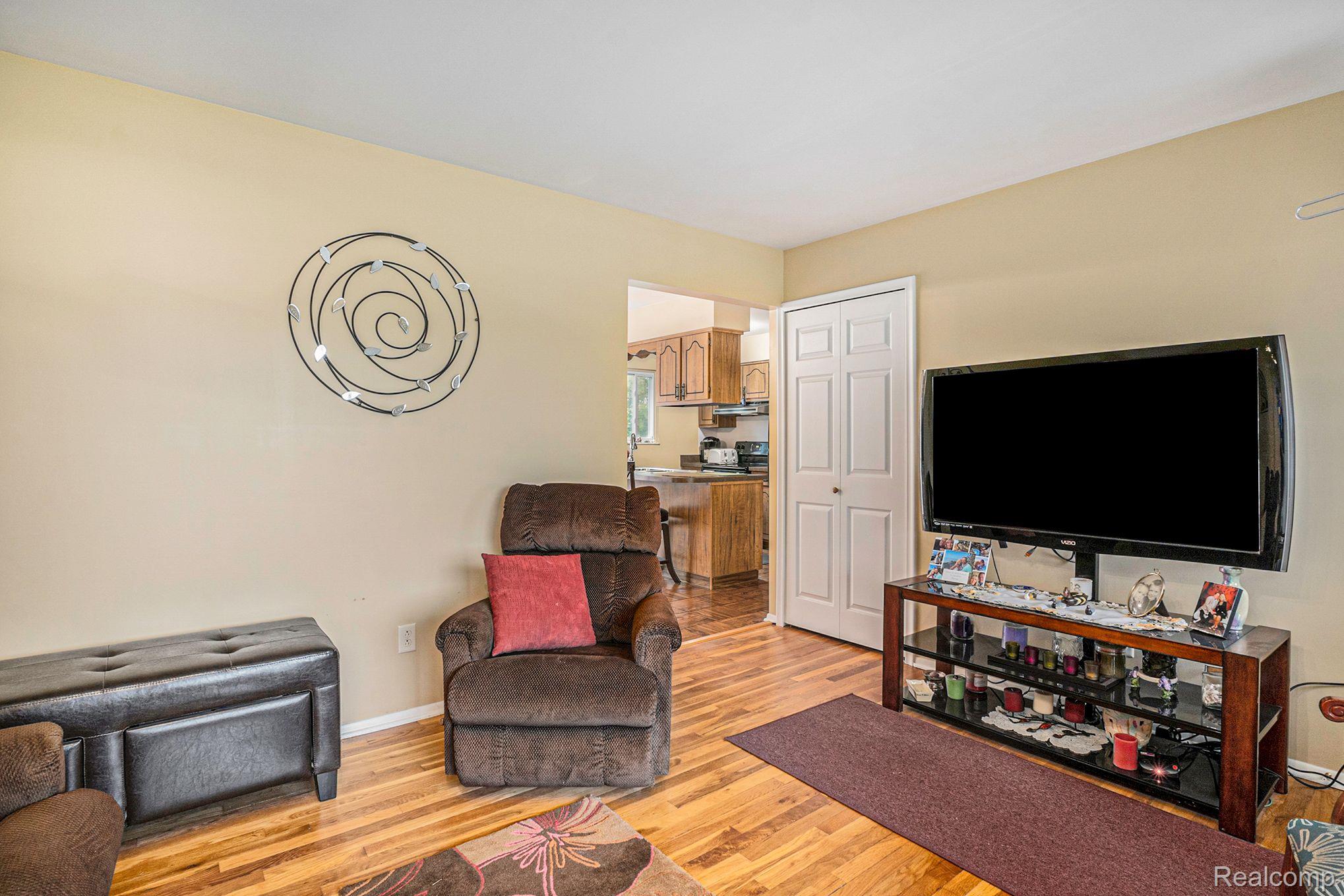 1052 Elms Road Flint, MI 48532 - Photo 13 of 45 Gallery Image 13