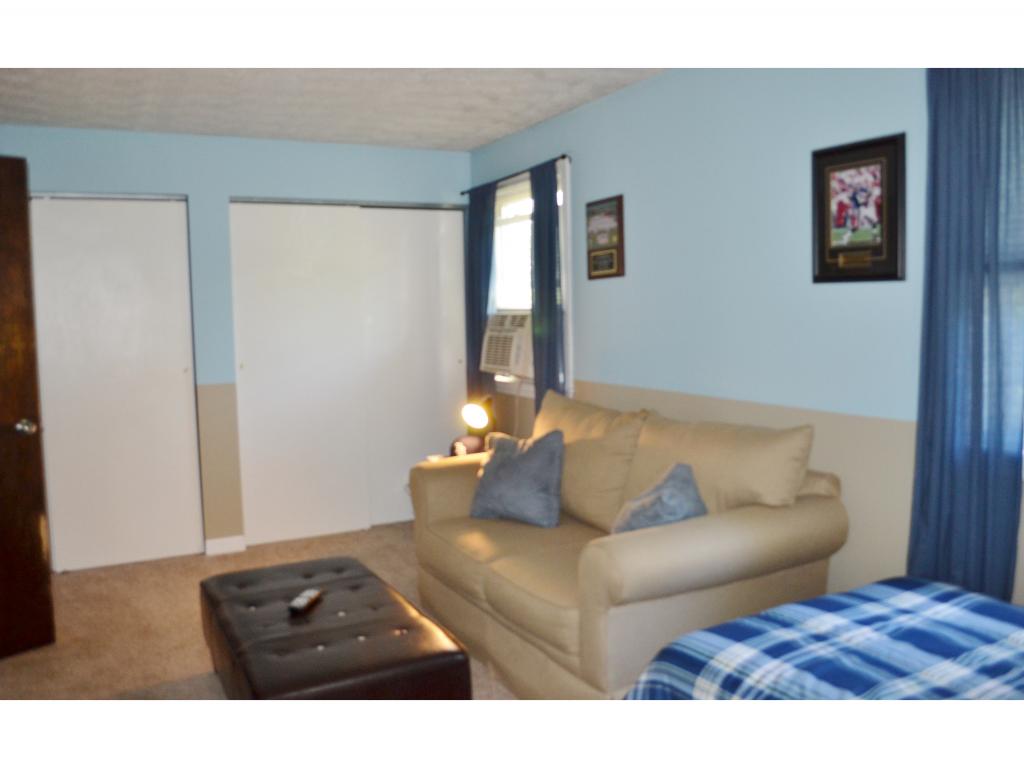 981 Mammoth Road Manchester, NH 03104 - Photo 16 of 29