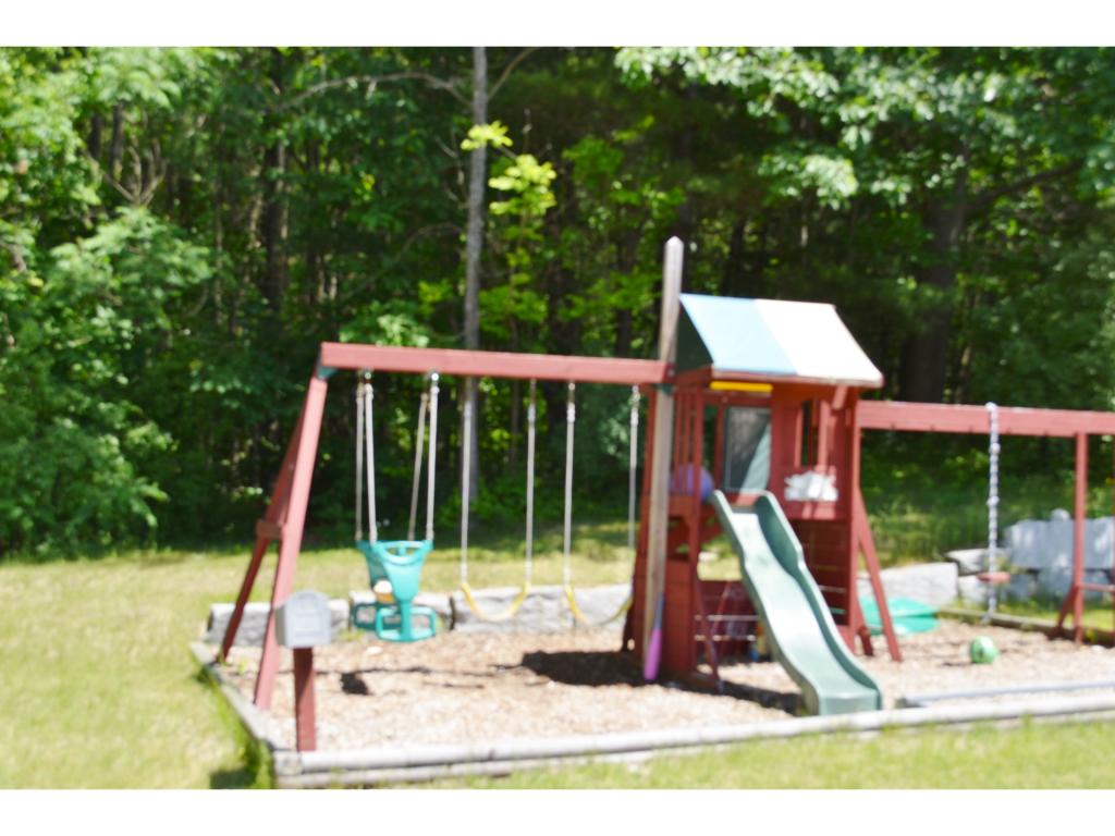 981 Mammoth Road Manchester, NH 03104 - Photo 28 of 29