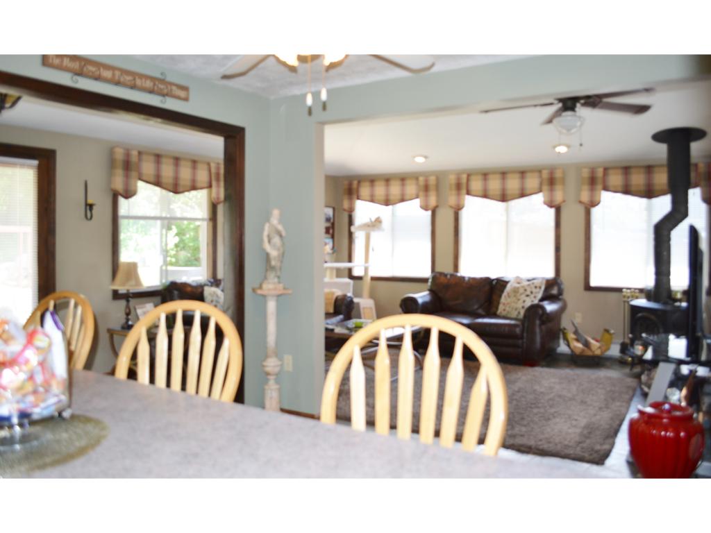 981 Mammoth Road Manchester, NH 03104 - Photo 4 of 29