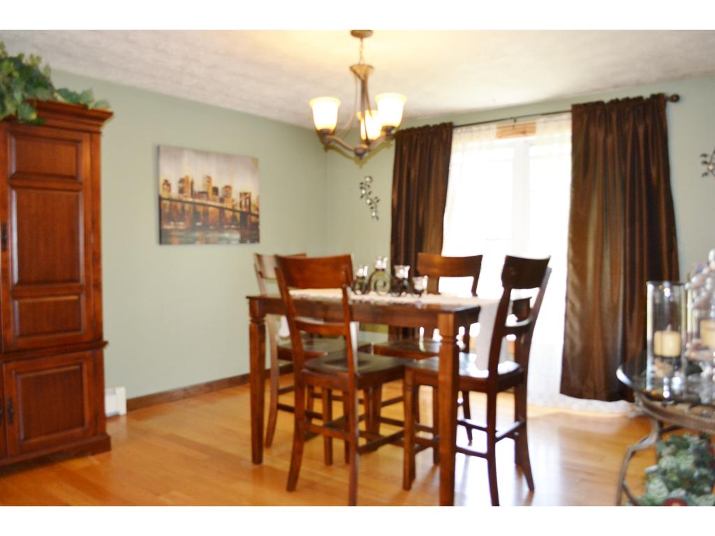 981 Mammoth Road Manchester, NH 03104 - Photo 8 of 29