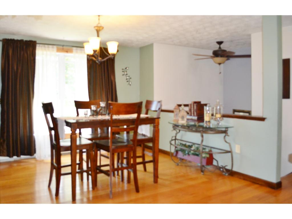 981 Mammoth Road Manchester, NH 03104 - Photo 9 of 29