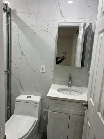 $3,300 | 196-54 44th Avenue, Unit 1 | Bayside Manor