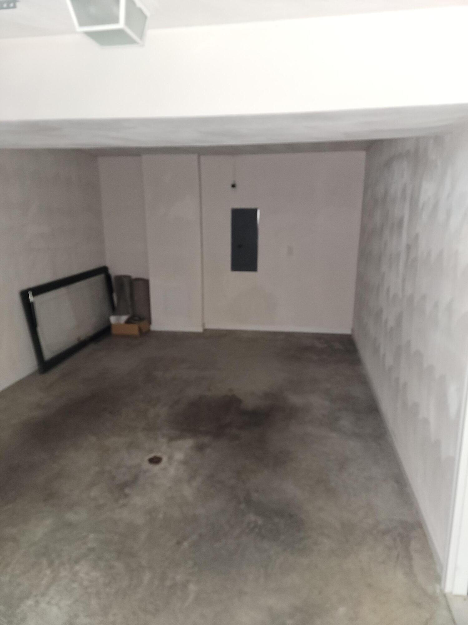 1122 Updike Road Roanoke, VA 24014 - Photo 14 of 14 a view of an empty room