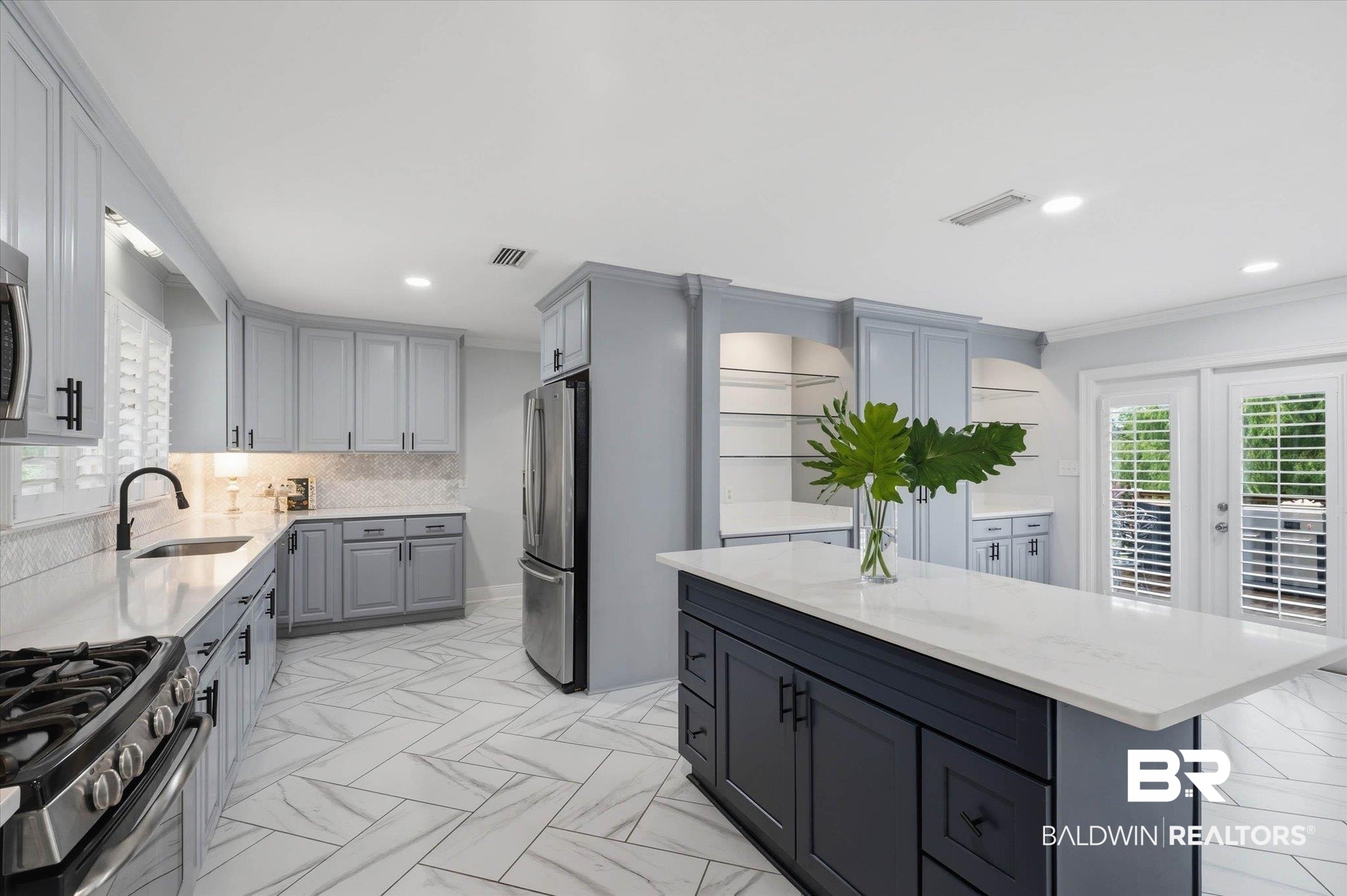 3801 Point Road Mobile, AL 36619 - Photo 11 of 55 Kitchen