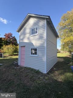 210 Cornwall Street Northwest Leesburg, VA 20176 - Photo 5 of 9 Charming Guest House in Back Yard