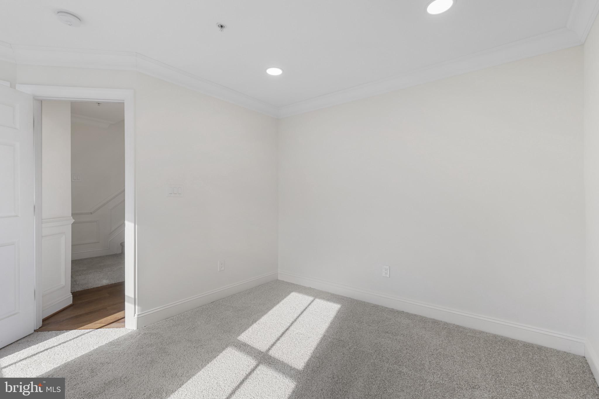 1256 Dockside Circle Baltimore, MD 21224 - Photo 21 of 41 a view of an empty room