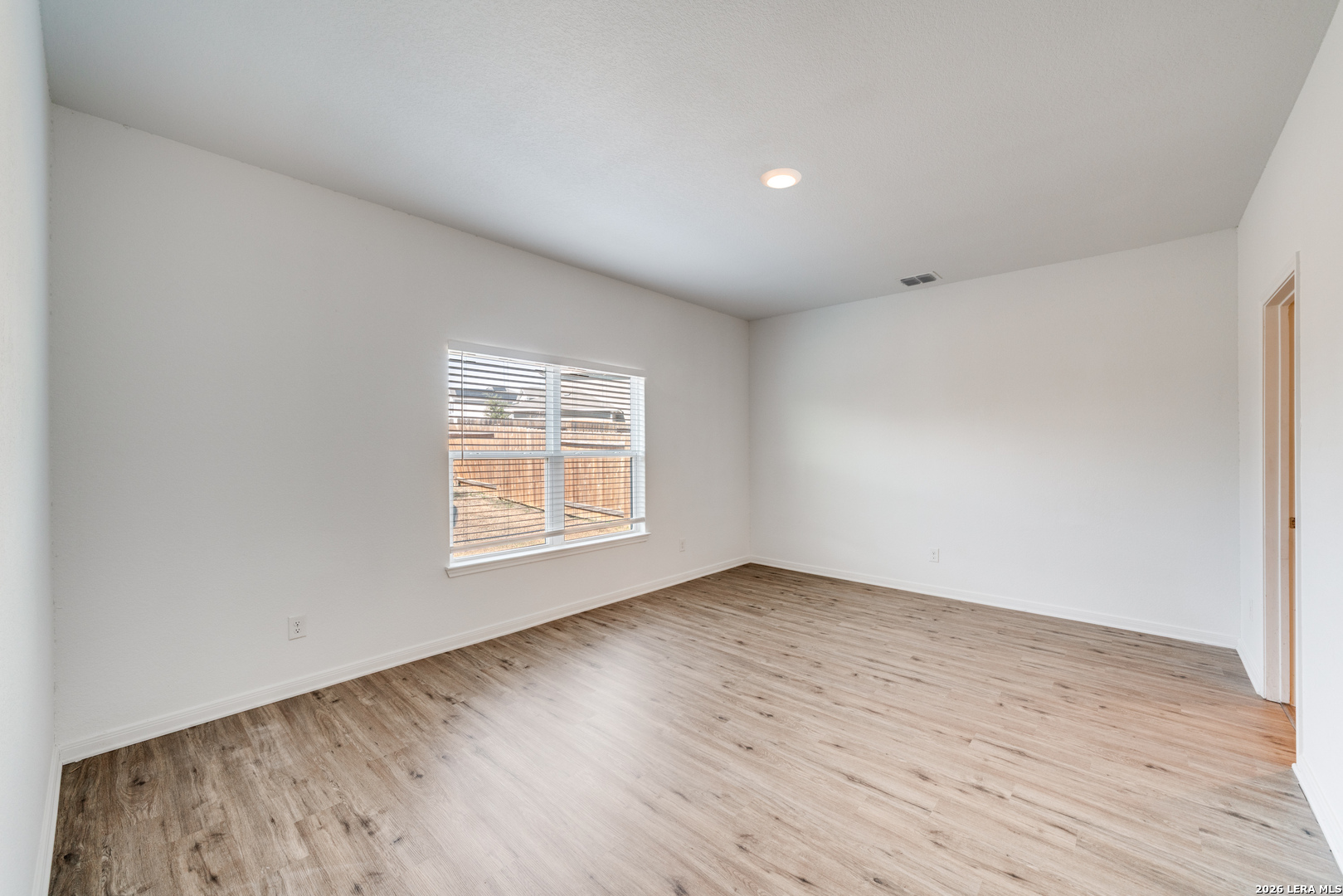 3003 Citron Garden Converse, TX 78109 - Photo 10 of 37