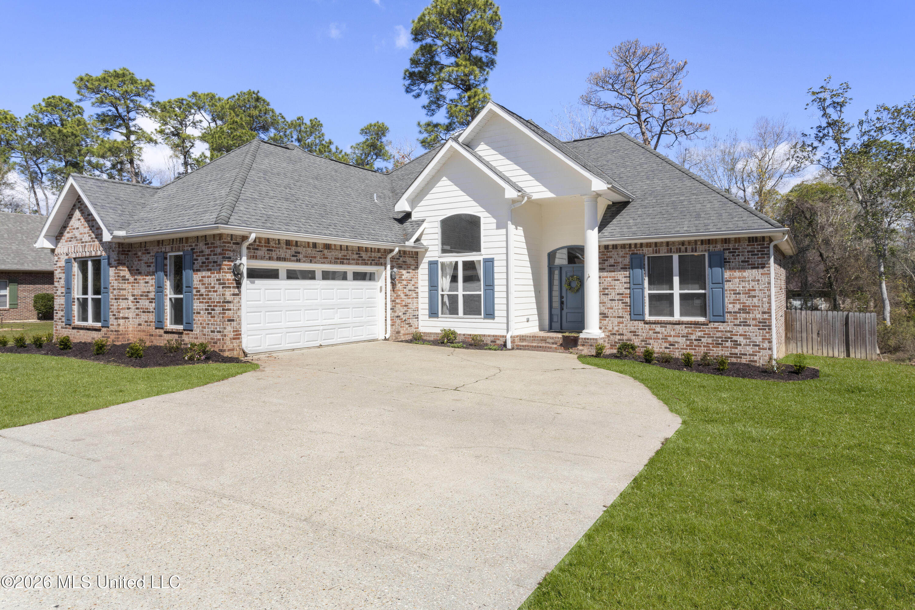 6465 Apelehama Road Diamondhead, MS 39525 - Photo 2 of 37 0002