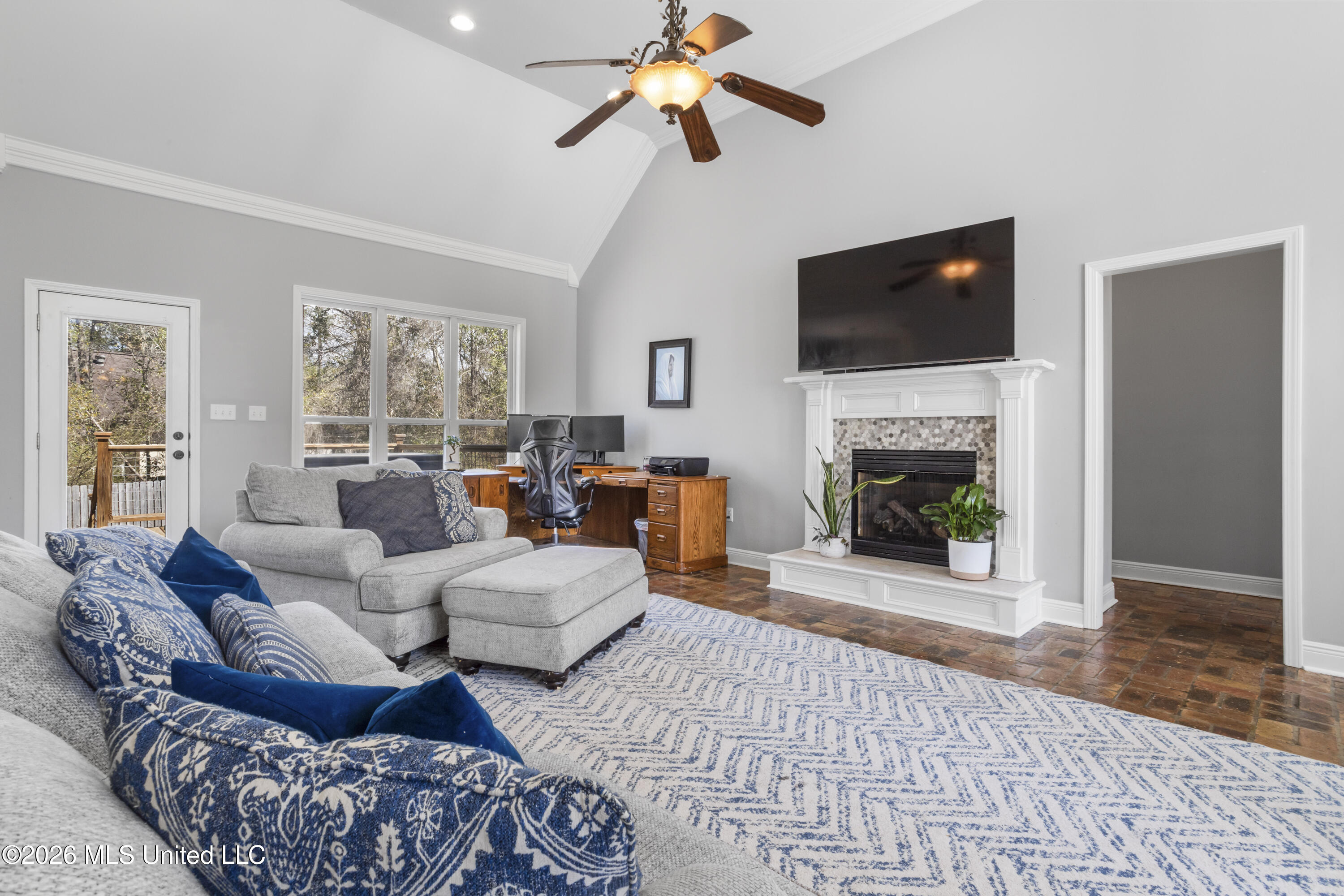 6465 Apelehama Road Diamondhead, MS 39525 - Photo 6 of 37 0007