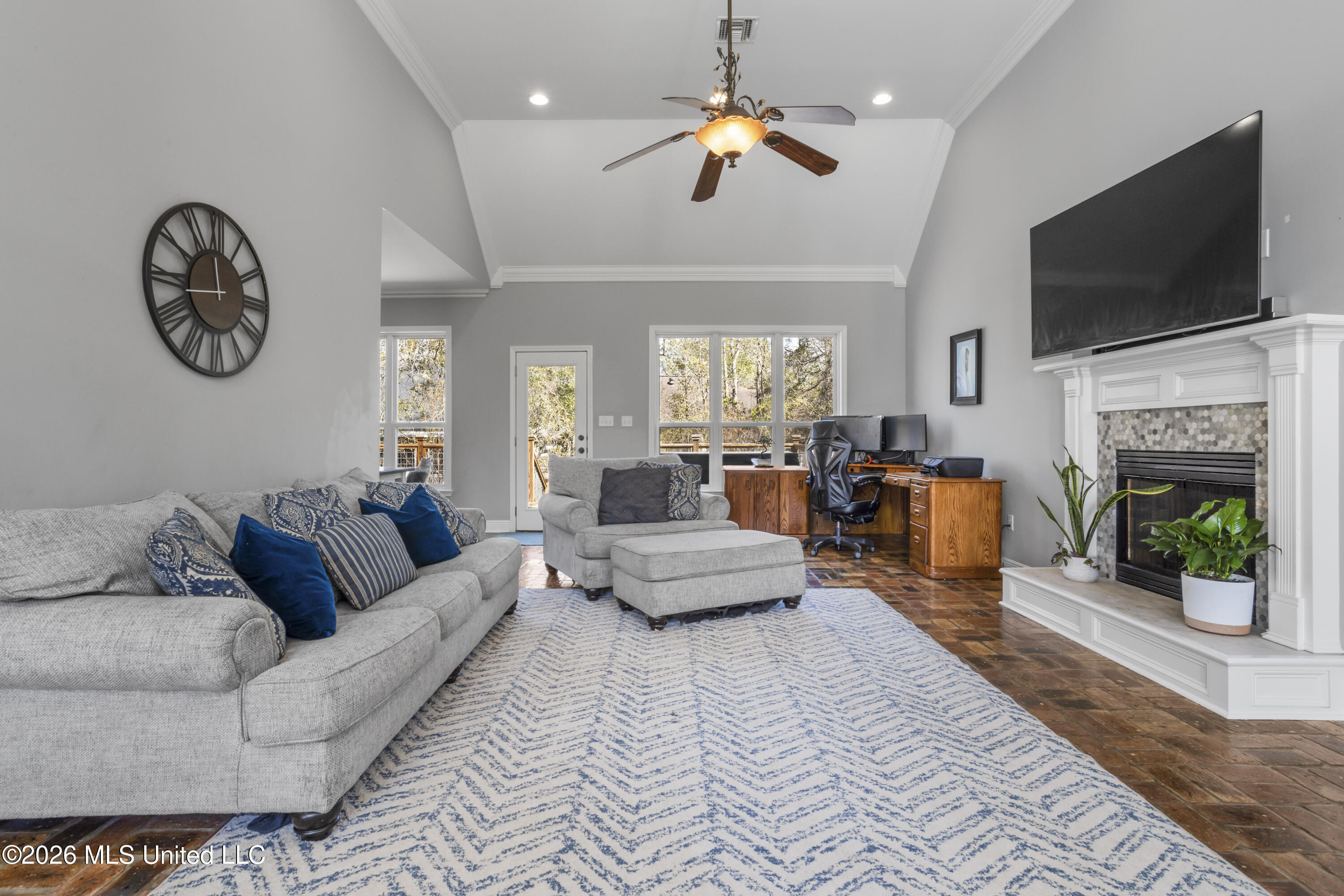 6465 Apelehama Road Diamondhead, MS 39525 - Photo 7 of 37 0008