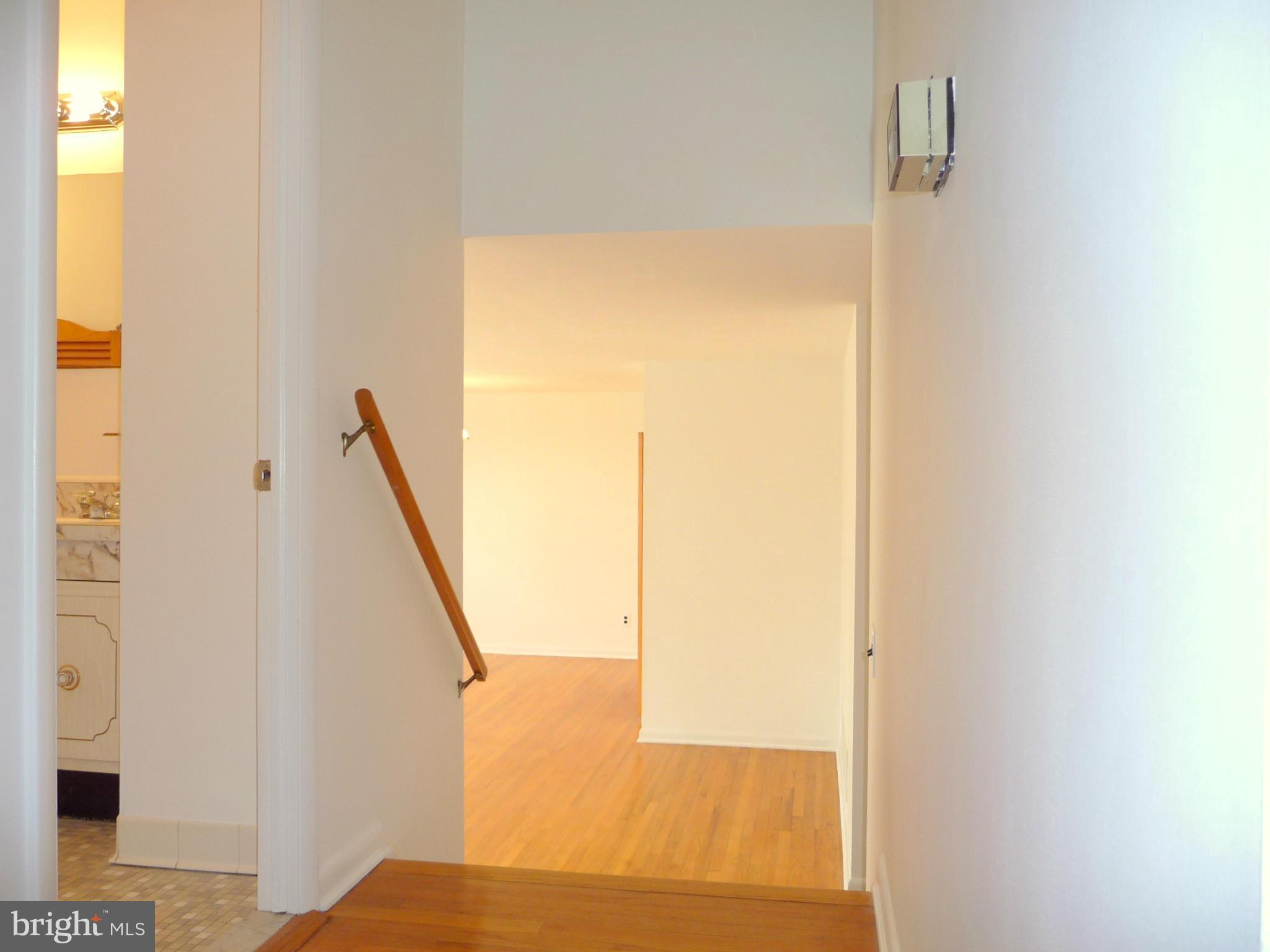 1107 High Country Road Towson, MD 21286 - Photo 17 of 29 Interior (General)