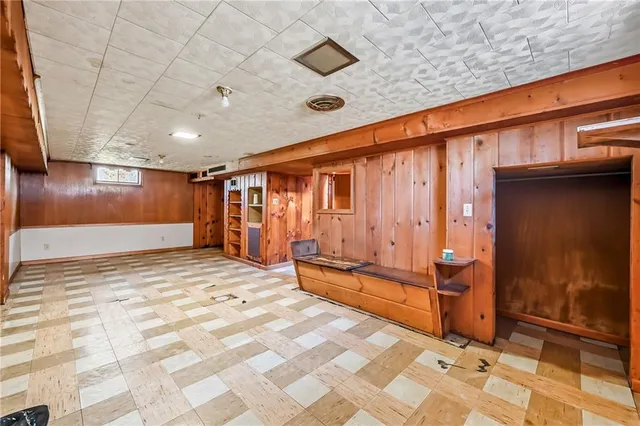 a view of empty room