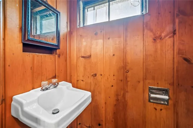 a view of backyard of house