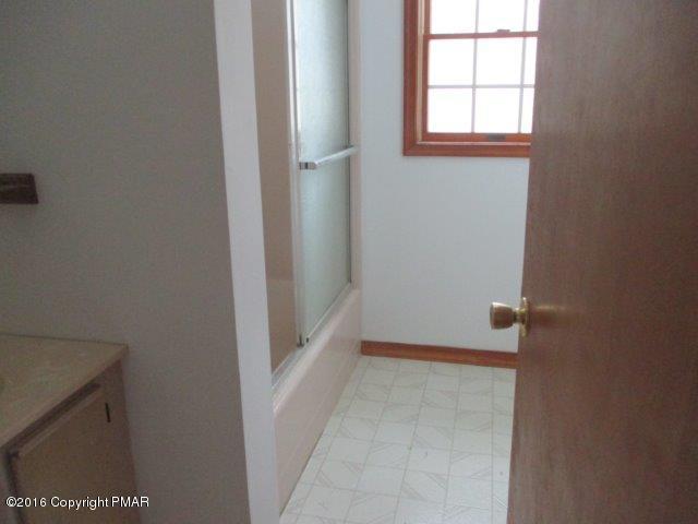 481 Cays Road Stroudsburg, PA 18360 - Photo 16 of 18 MAIN BATH