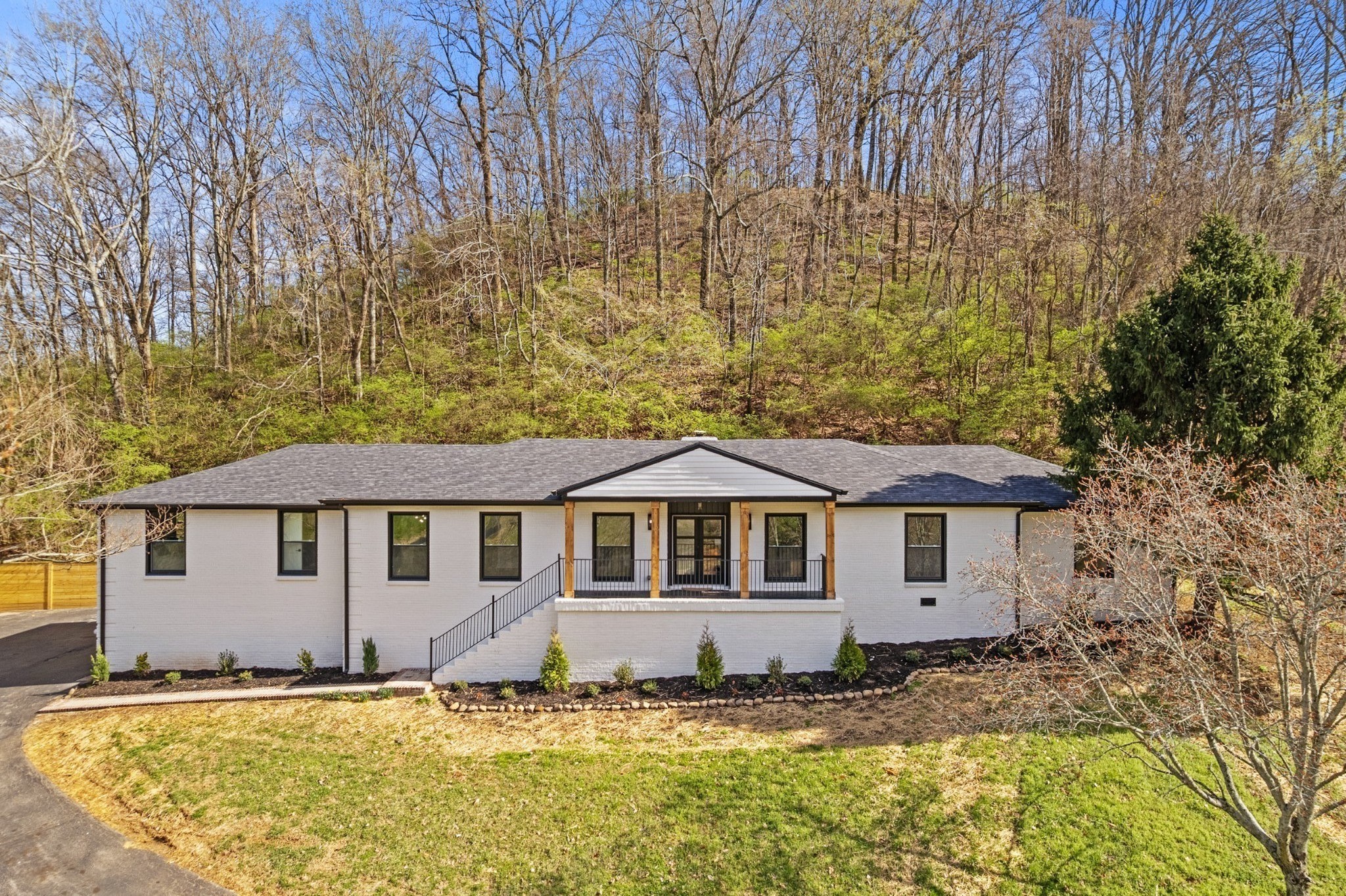 6611 Ellesmere Road Nashville, TN 37205 - Photo 4 of 37 Gallery Image 4