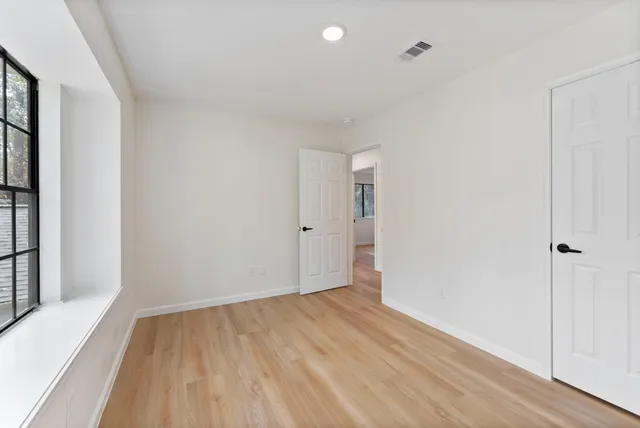 $3,000 | 32 Thrush Grove Place, The Woodlands, TX 77381