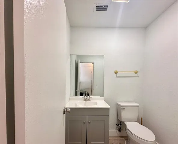 $2,700 | 2580 Coral Springs Drive, Coral Springs, FL 33065