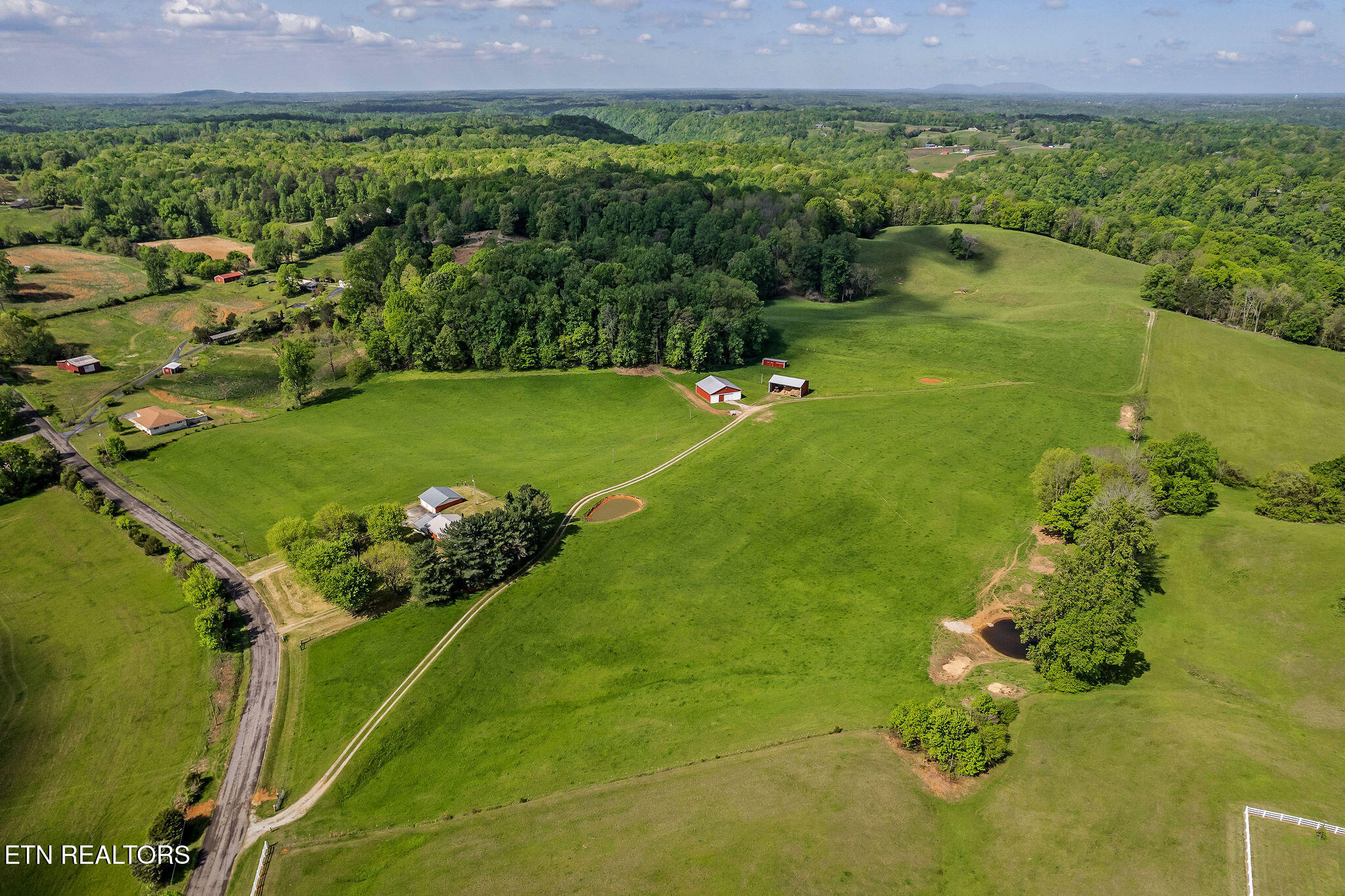 3 3 Island Road Walling, TN 38587 - Photo 5 of 22 DJI_0016
