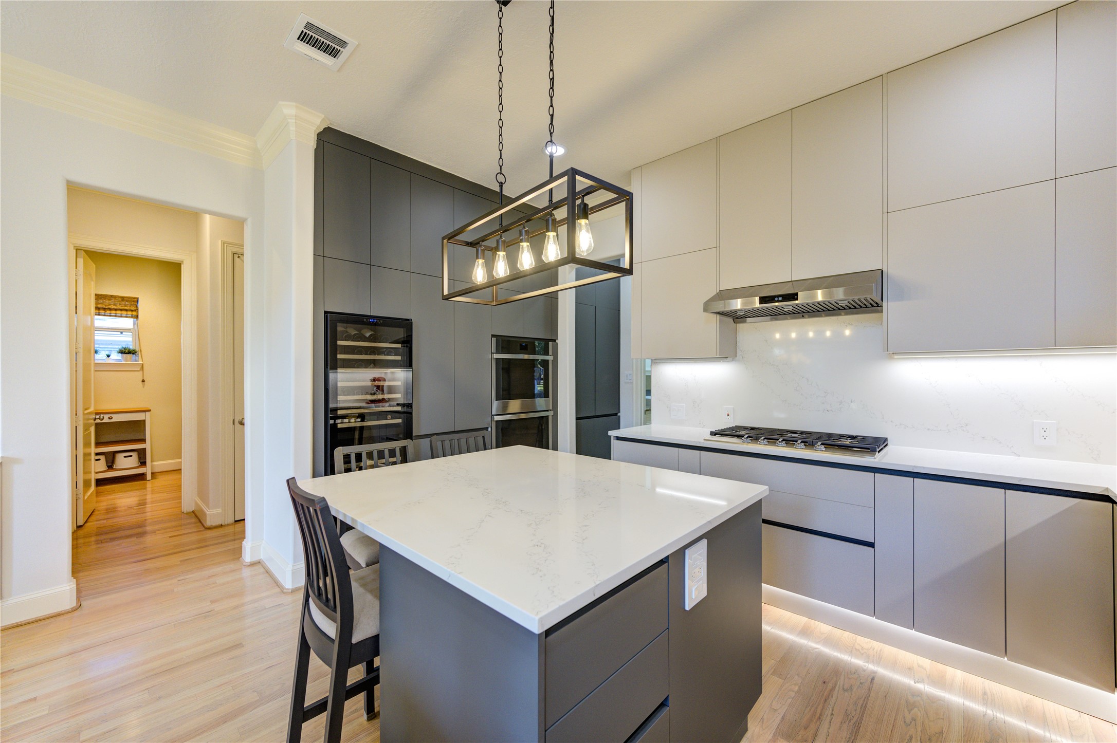 8701 Lanell Lane Spring Valley Village, TX 77055 - Photo 20 of 42